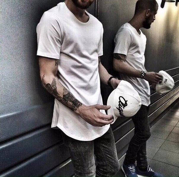 

Футболка мужская удлиненная