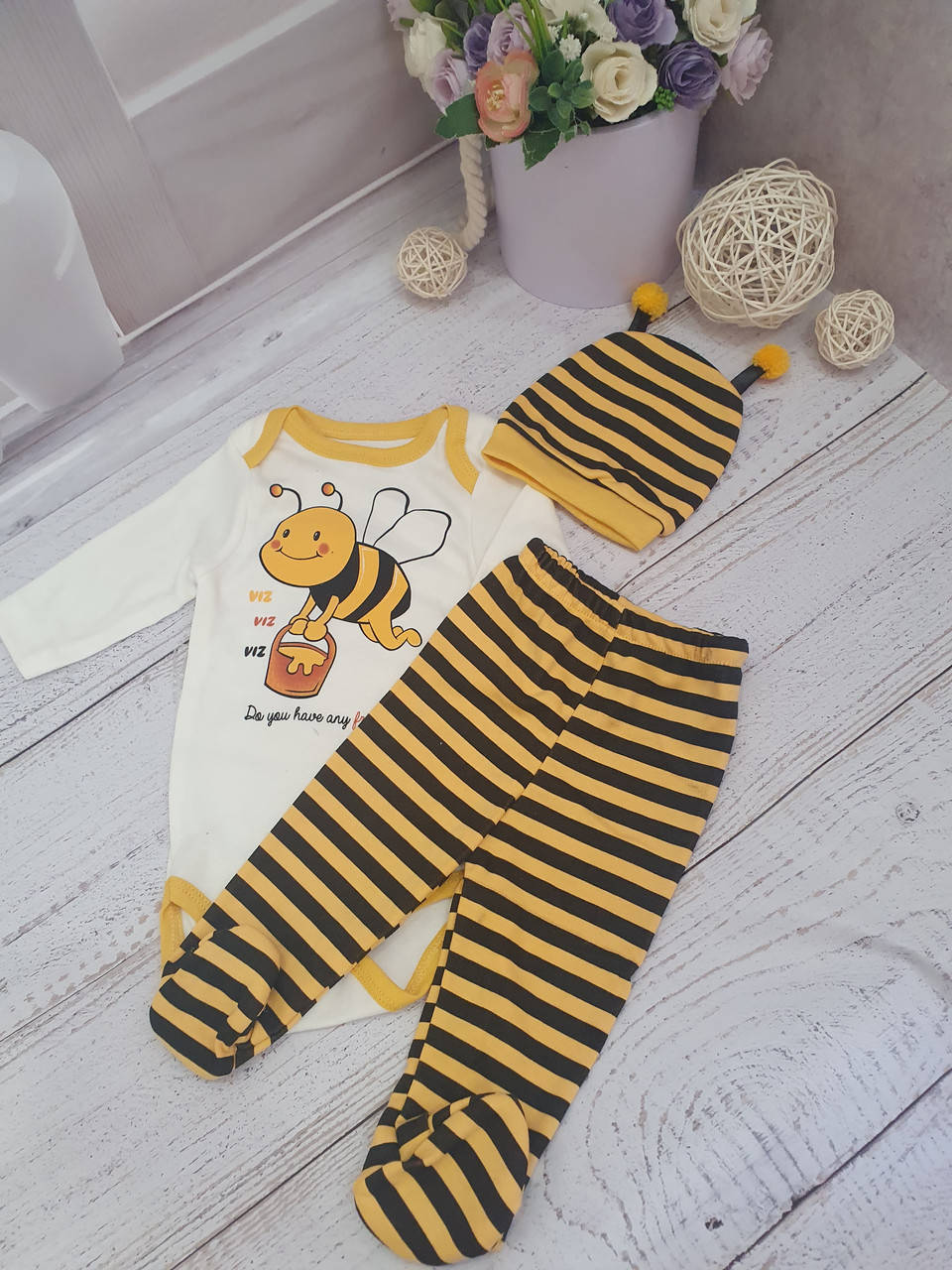 

Костюм ясельный 3-ка " Пчелка"