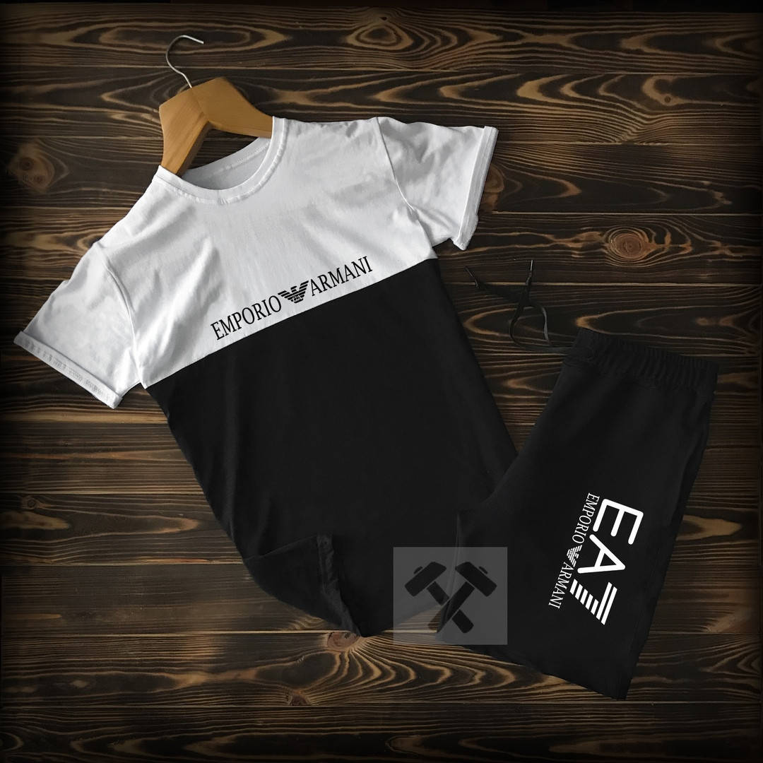 

Cпортивные Мужские шорты и футболка Армани (Emporio Armani) / Летние комплекты для мужчин