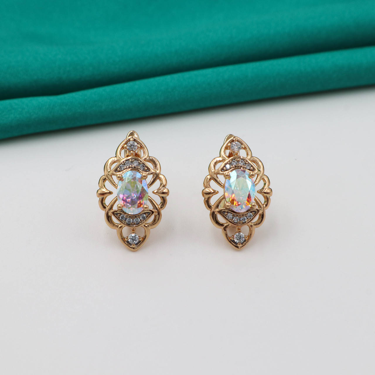 

Серьги "Ажурный Овал", с зеркальным Swarovski, англ.замок, позолота Xuping, 18К