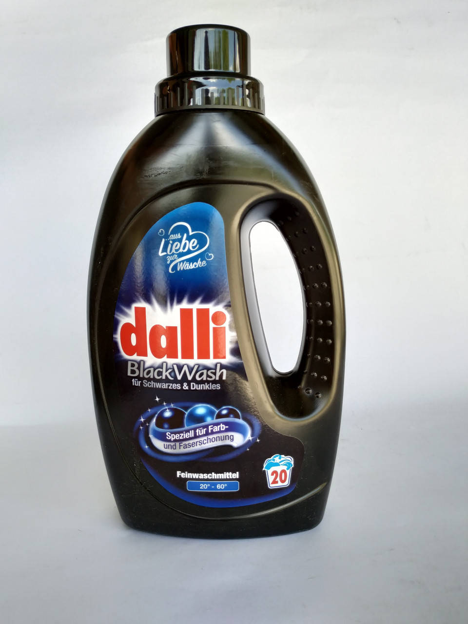 

Гель для стирки Dalli Black Wash для стирки черных и темных тканей 1.1л 20 ст