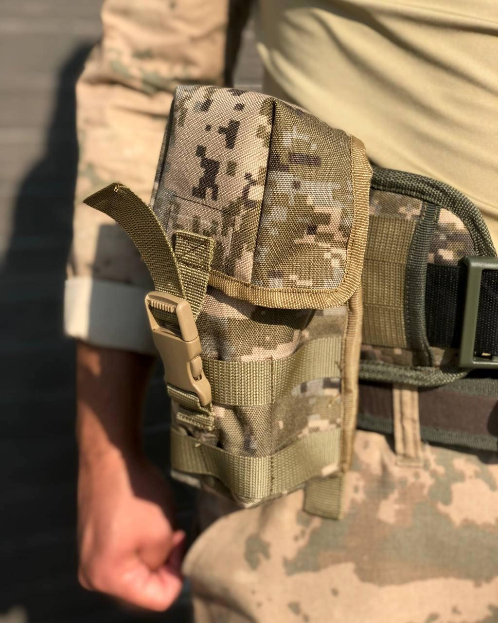 

Подсумок для двух магазинов закрытый с клапаном на системе Molle