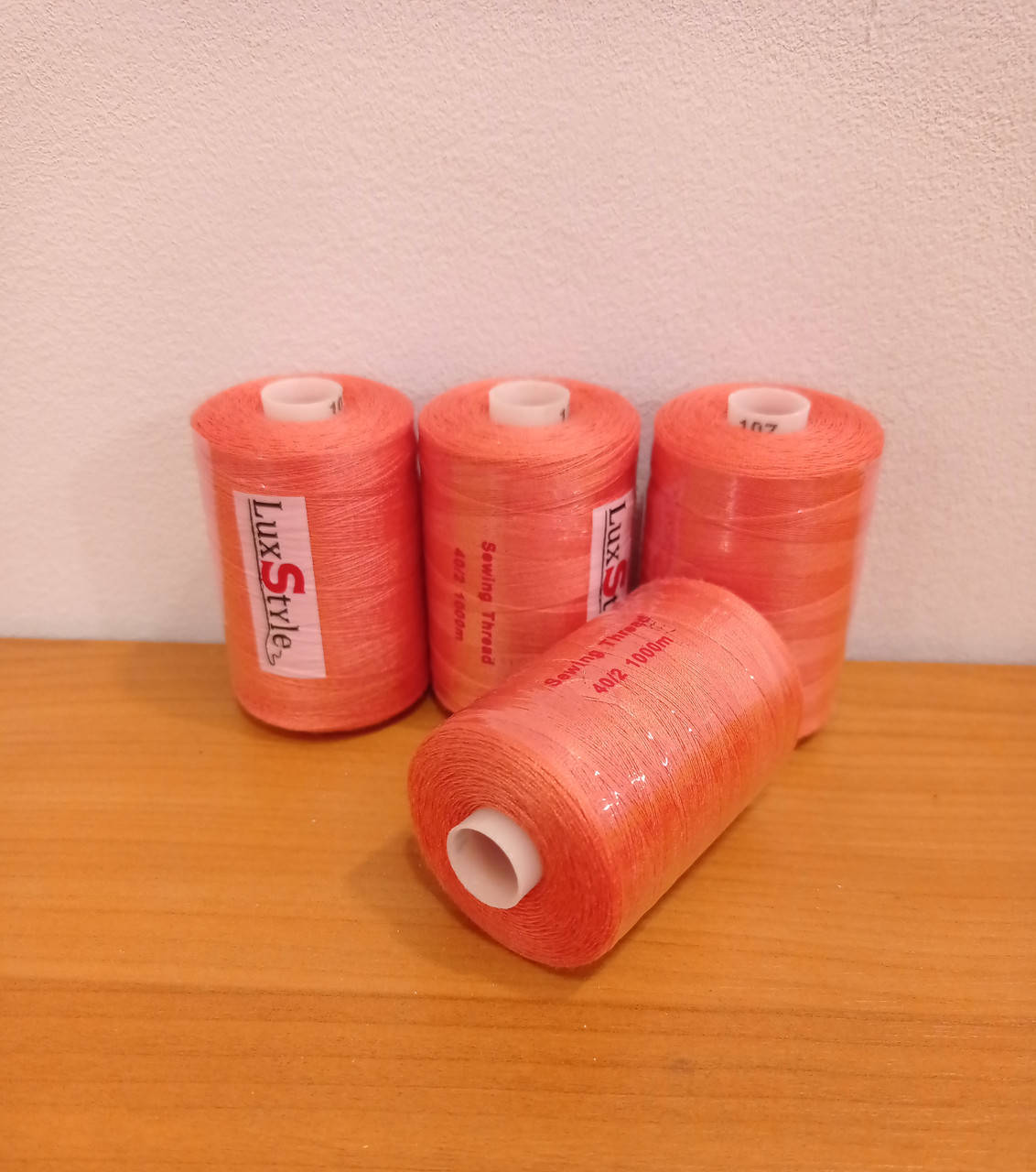 

Нитки швейные LuxStyle 40/2-1000м (100% полиэстeр) №_107, Разные цвета