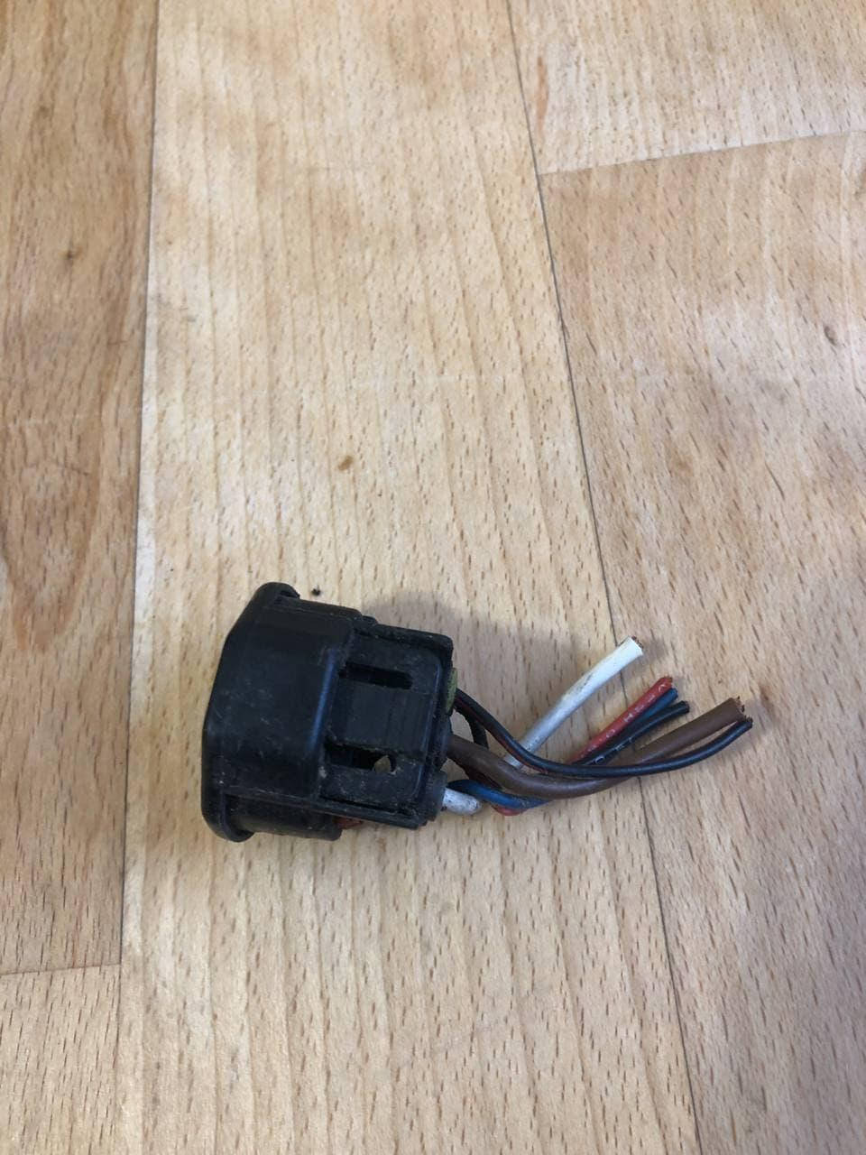 

6Pin Переходник Клапана Холостого Хода Разъем 90980-11144 Lexus IS220 250 Toyota запчасти б\у шрот