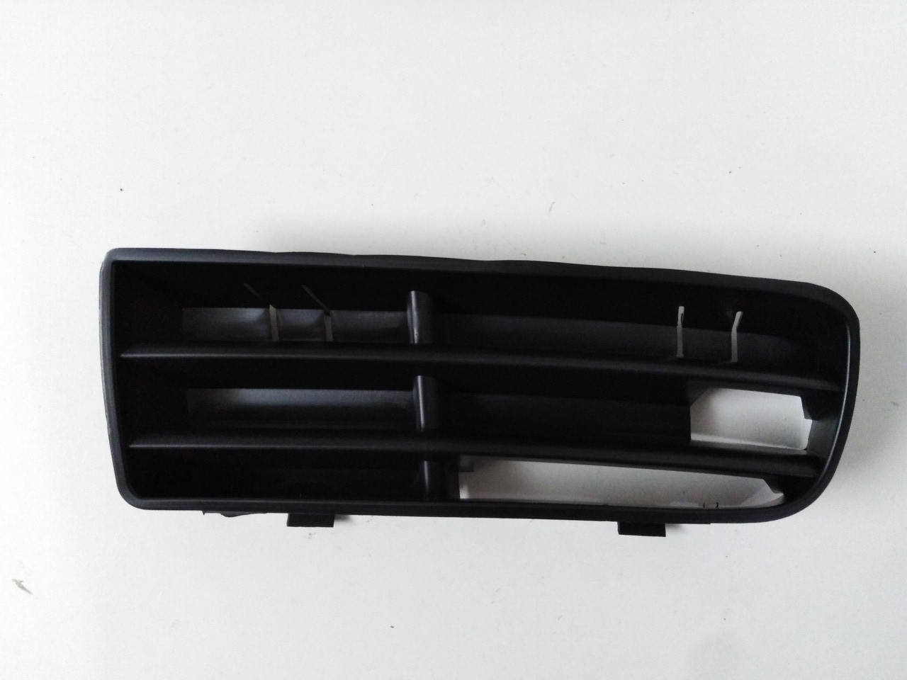 

Решетка бампера левая Volkswagen Golf 4, Гольф 4.