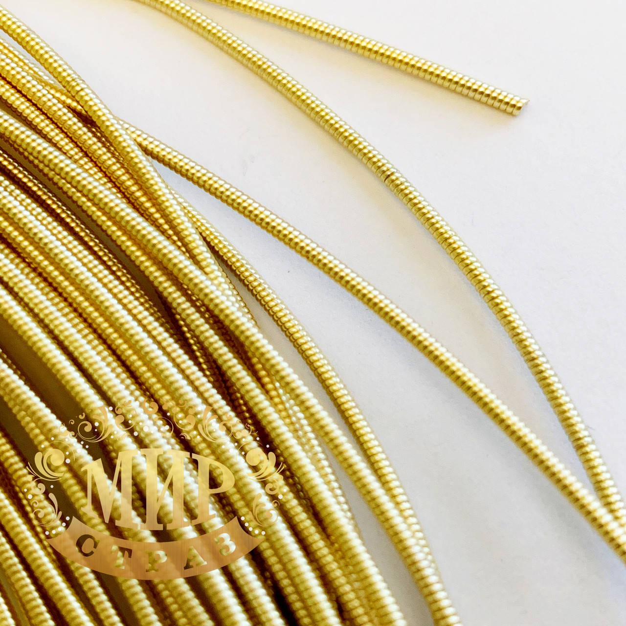 

Канитель жесткая, цвет Светлое золото, диаметр 1,2 мм*5 грамм