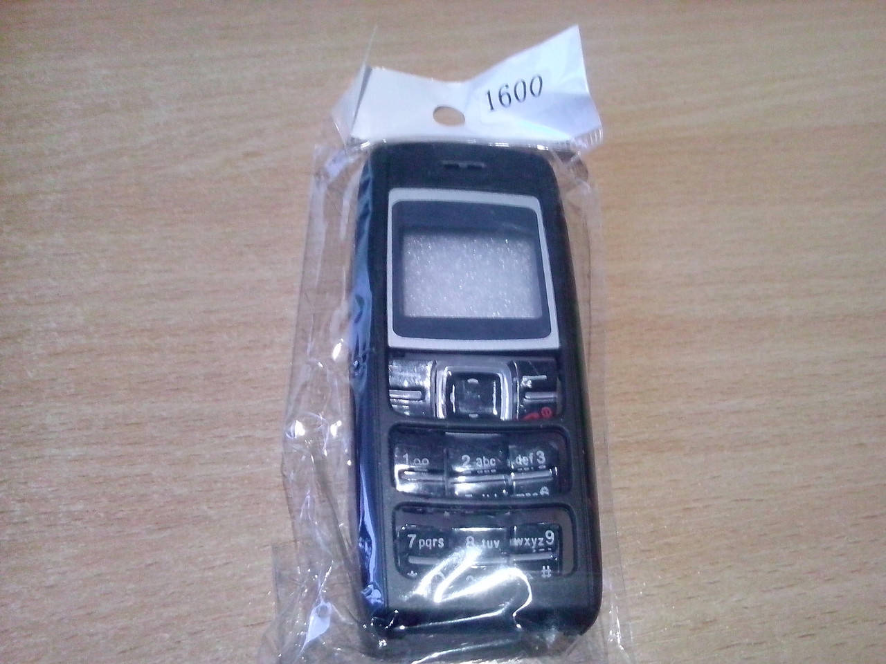 

Корпус Nokia 1600 с английской клавиатурой