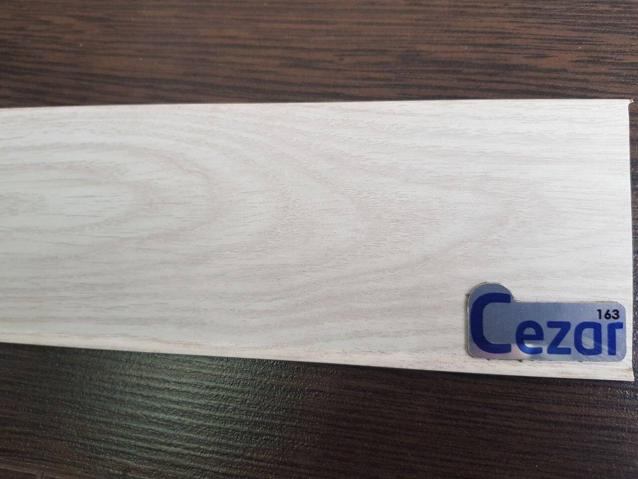 

Плинтус напольный Цезарь Cezar Hi-line Prestige 163 Дуб Aspen