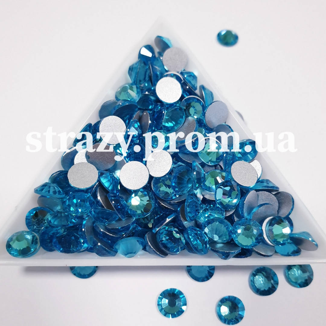 

Стразы ss30 Aquamarine (6,5мм) 280шт "Crystal Premium"