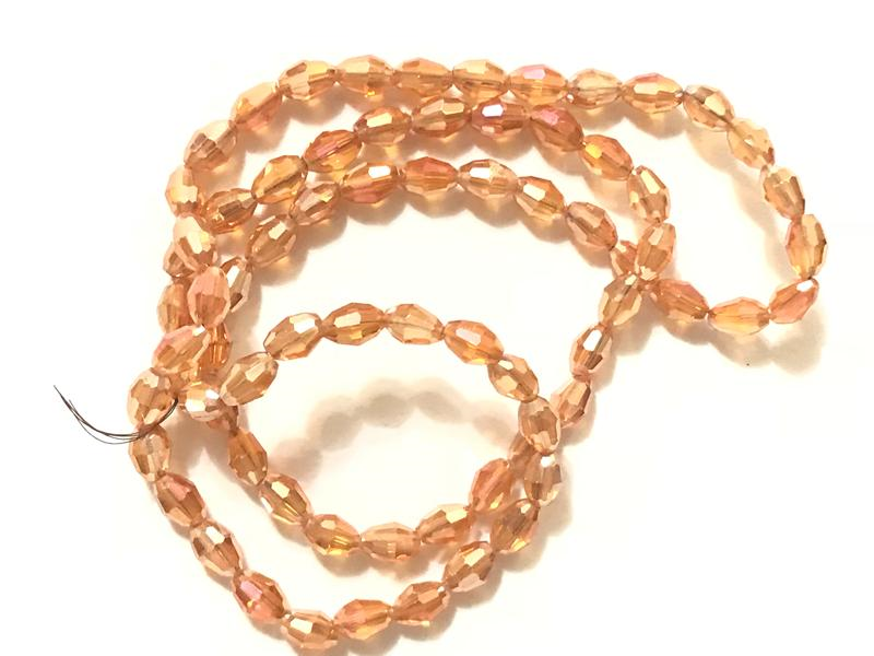 

Бусина стекло Овал, гранёнка, хрусталь, Цвет: Светло-коричневый, 4 мм х 6 мм, Цена за 1 шт.