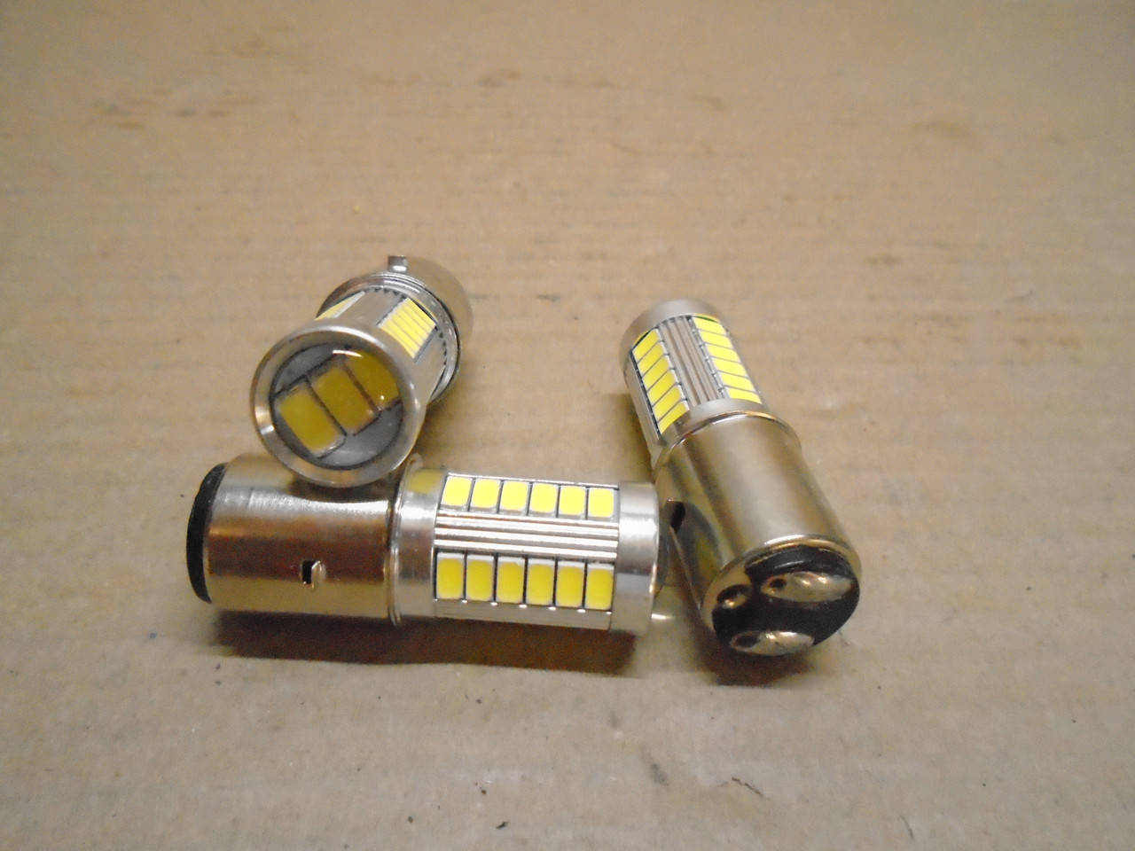 

Лампа фары для мотоцикла, скутера, мопеда LED светодиодная BA20d 1шт (кукурузка)