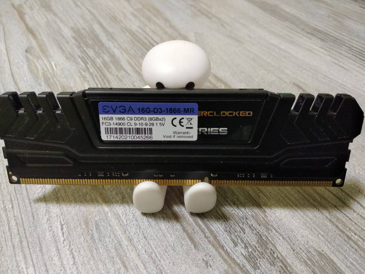 

Игровая оперативная память 8gb EVGA DDR3-1866 Mhz PC3-14900U (Intel/AMD)