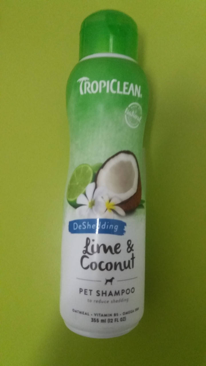 

Шампунь для контроля линьки TropiClean Lime-Coconut Лайм и Кокос 355 мл