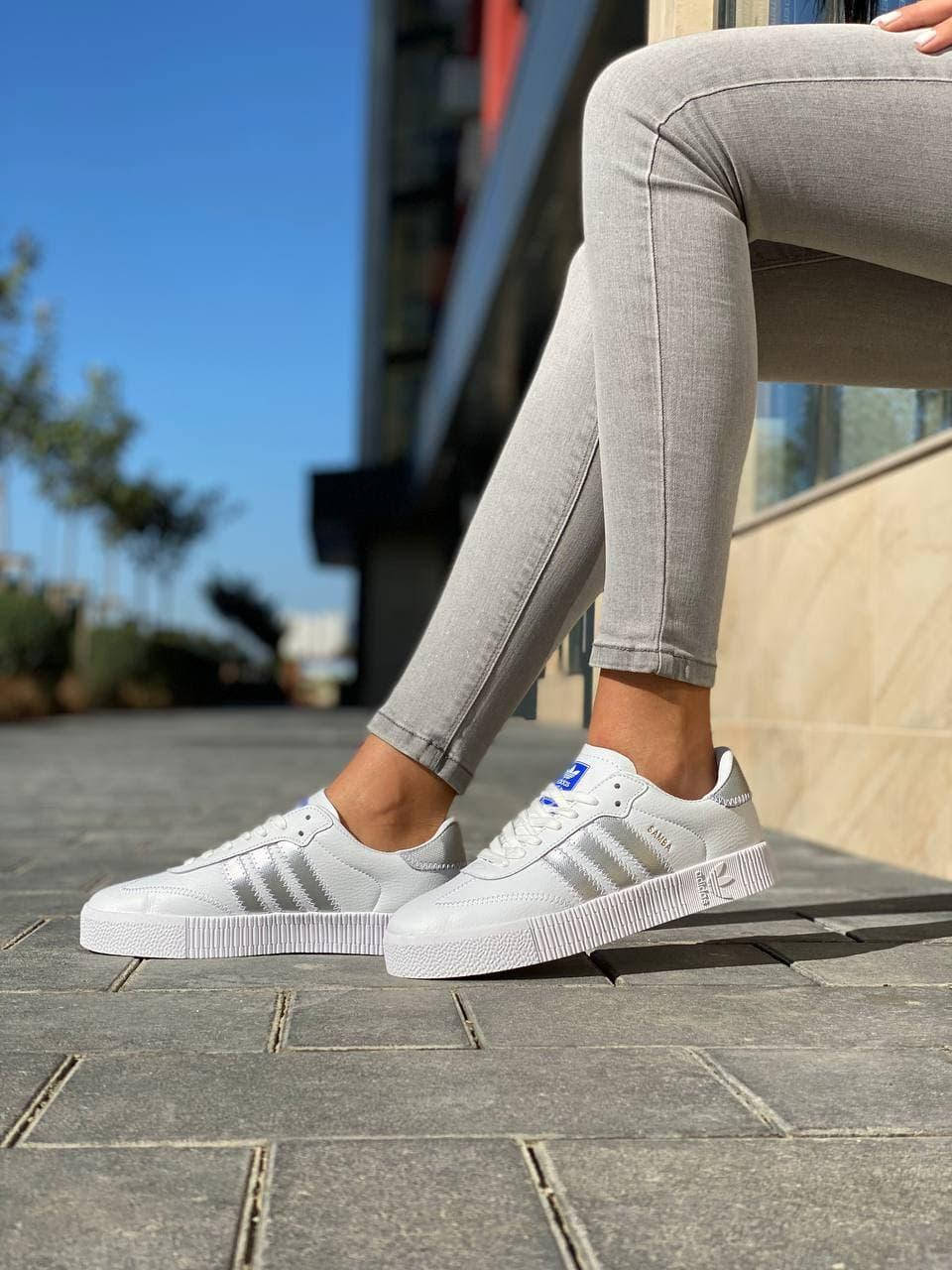 

Женские кроссовки Adidas Samba White Silver белые с серебристым (36-41)