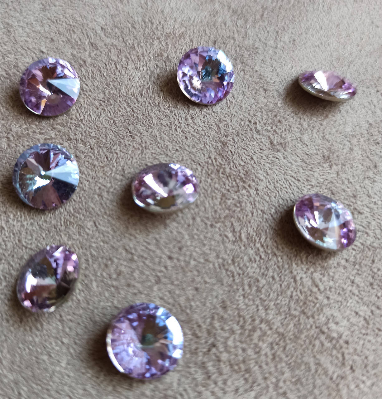 

Круглые Риволи, 10 мм, vitrail light, k9