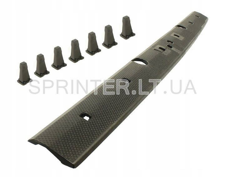 

Планка задней двери нижняя MB Sprinter/VW LT 96-06 (по НП только грузовое отделение)