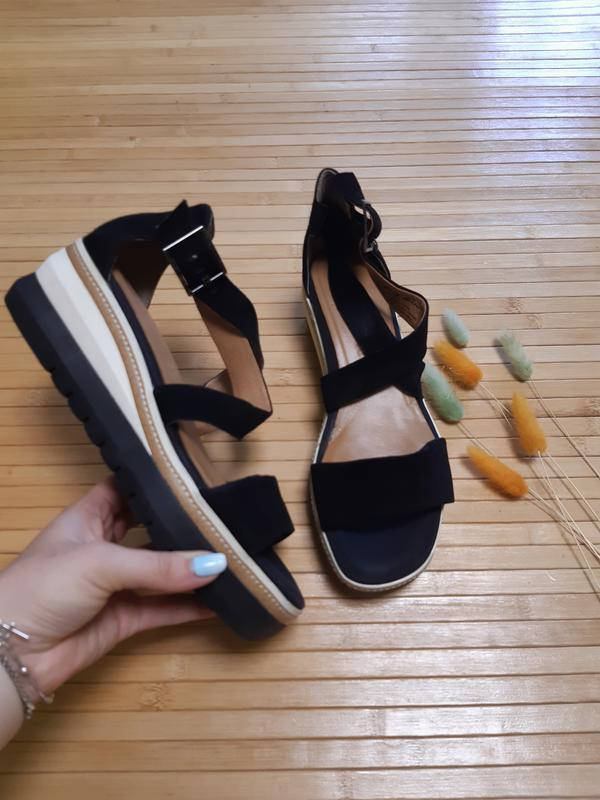 

Босоніжки tamaris