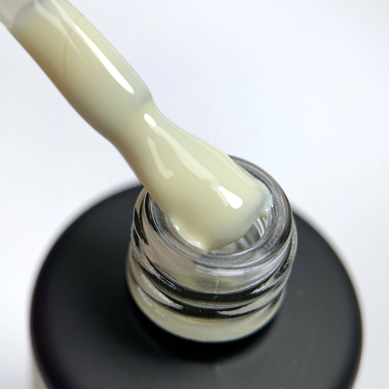 

База камуфлирующая COLOR PINEAPPLE (АНАНАСОВАЯ) от Molekula 12 ml