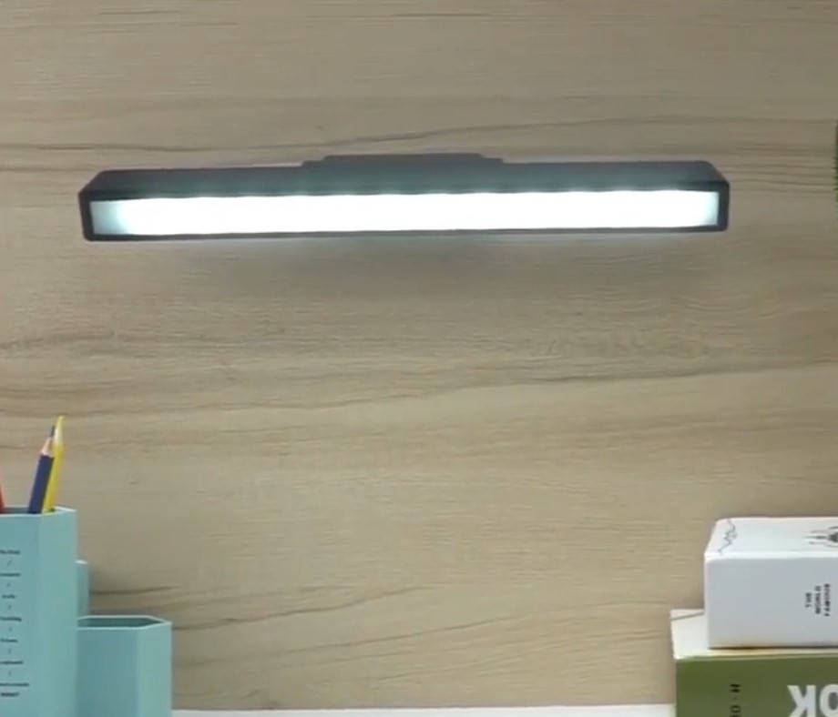 

Сенсорная аккумуляторная LED лампа на магните, Черный