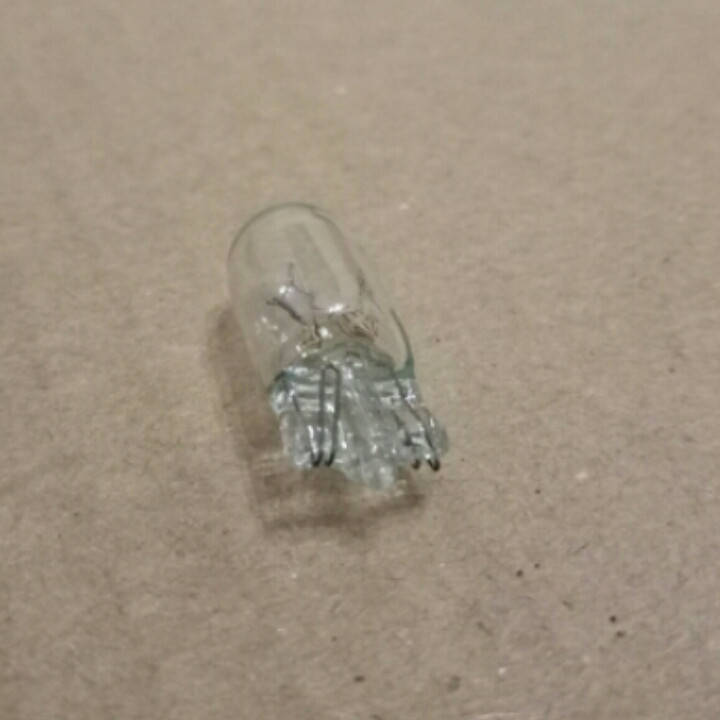 

Лампа габарит и панель приборов W2,1x9,5d W5W 24V 5W