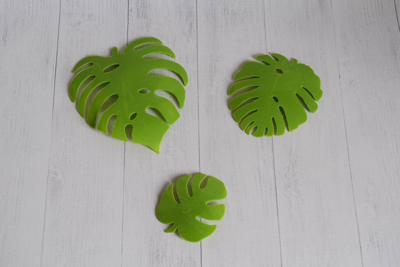 

Гибкий трафарет для шоколада Монстера