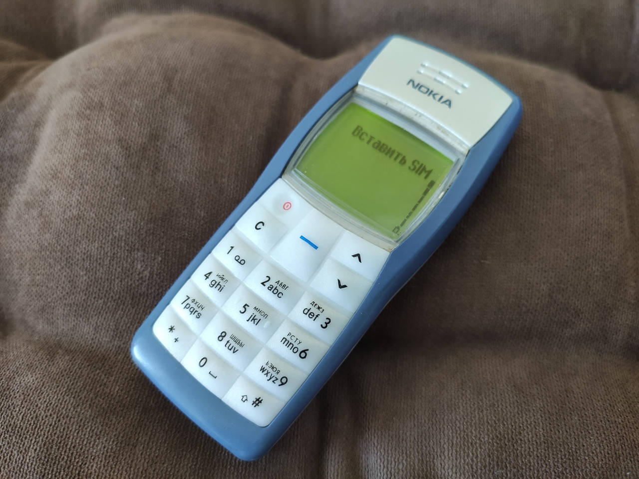 

Мобильный телефон Nokia 1100 б.у оригинал синий