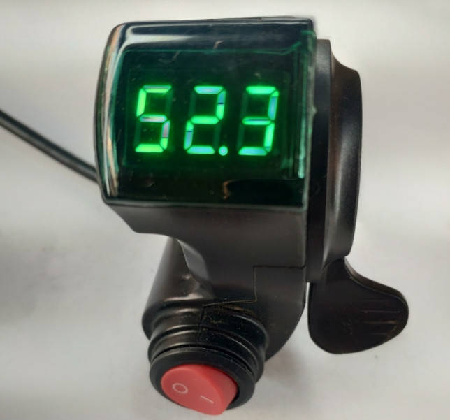 

Ручка рычажная с зелёным индикатором и кнопкой.