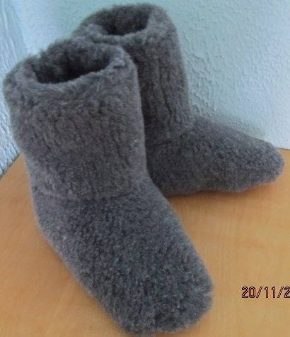 

Чуни мужские серые