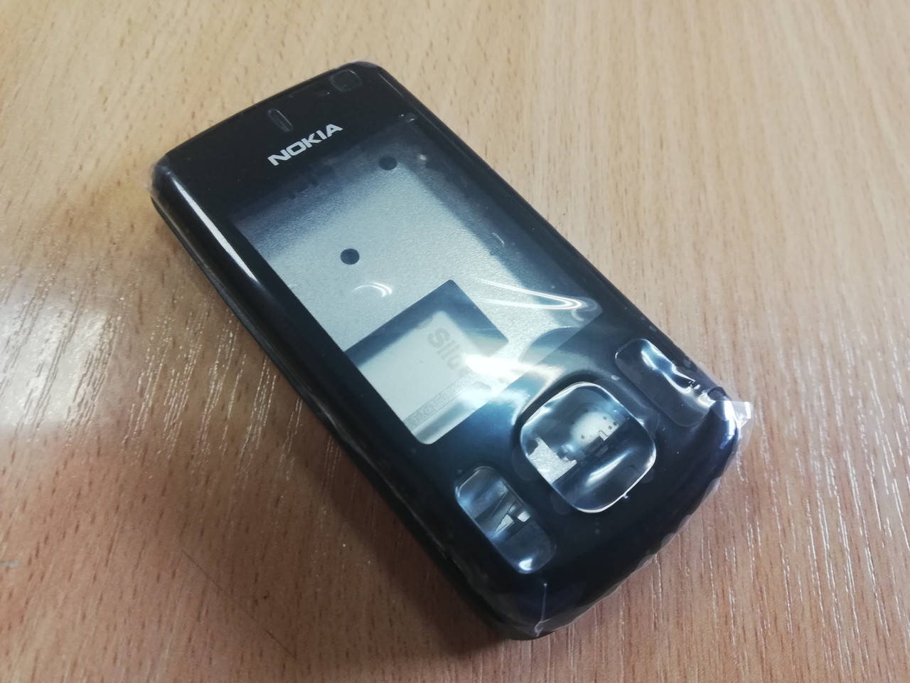 

Корпус для Nokia 6600 SL.