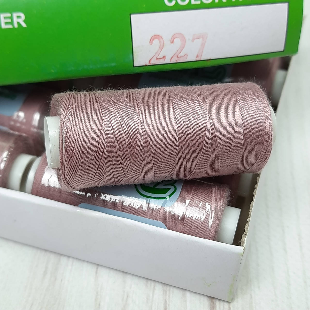 

Нитки Peri №40 котушка 400 ярд, бузковий мор (227), Голубой