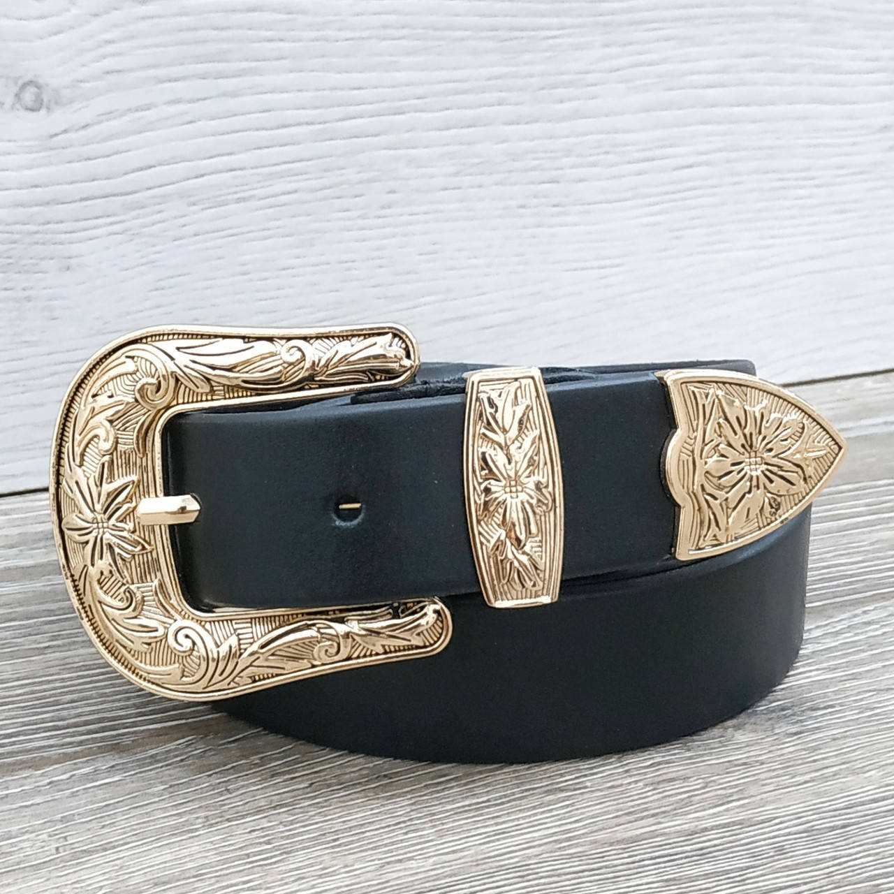 

Ремень женский кожаный черный