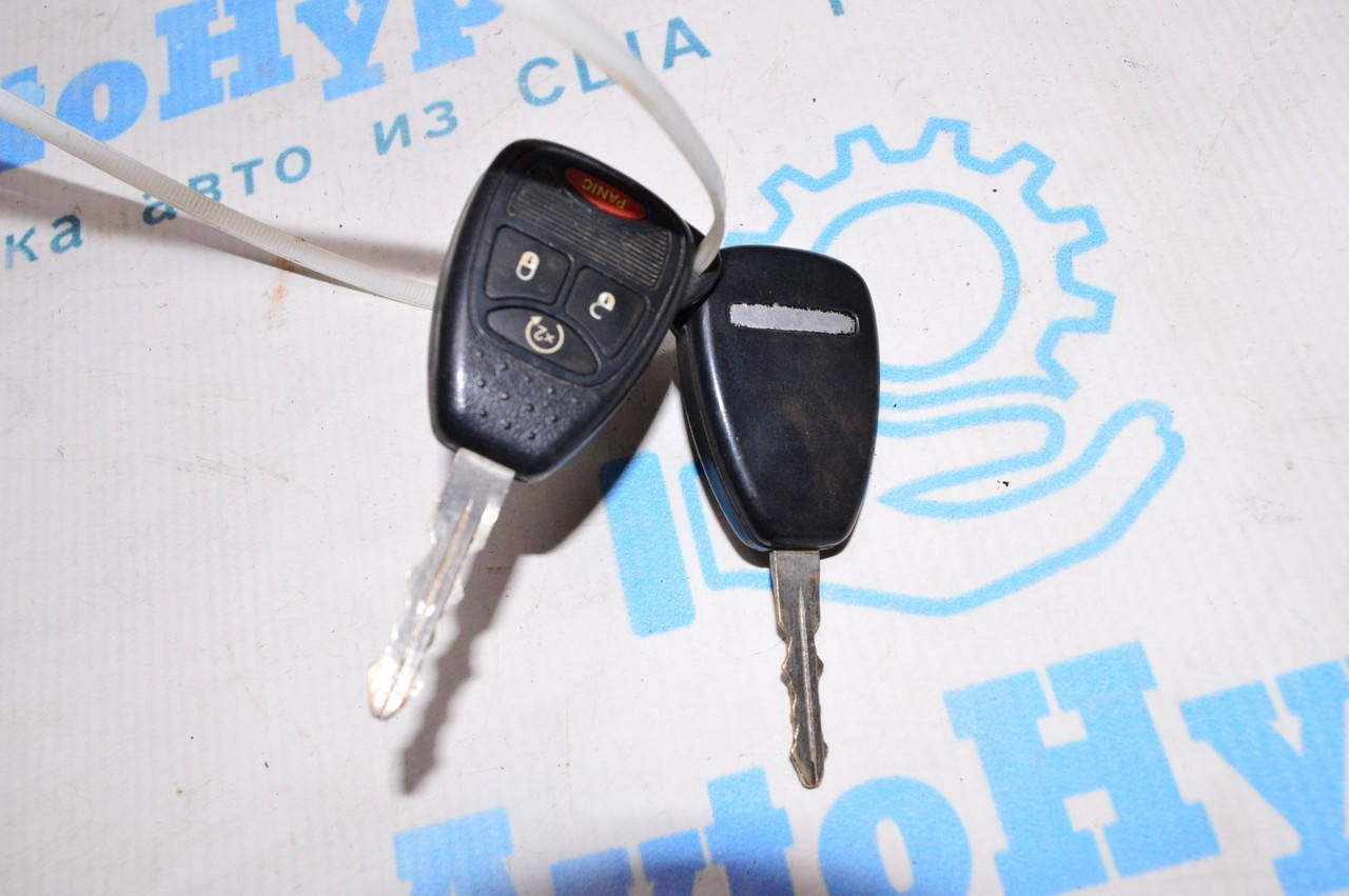 

Ключ Jeep Compass 4 кнопки 11-16 (02) 68000603AD