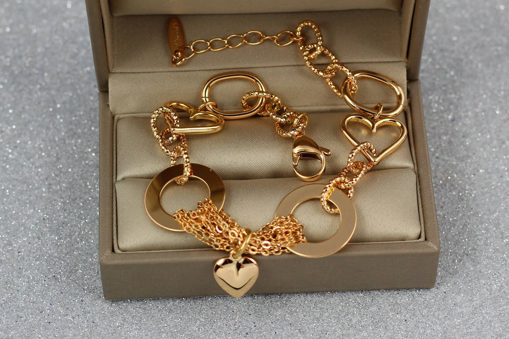 

Браслет Xuping Jewelry кольца с сердцами и гранеными звеньями 19 см 17 мм золотистый