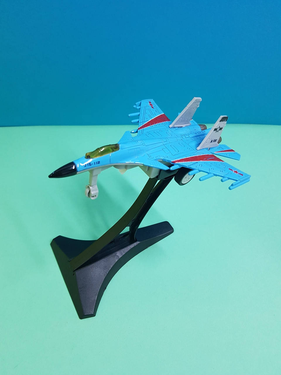 

Игрушка самолет СУ-33 на подставке, коллекционный, инерция, звук, свет, Голубой