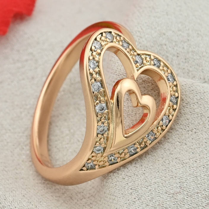 

Кольцо Xuping 15262 белые фианиты ширина 13 мм позолота 18К размер 20