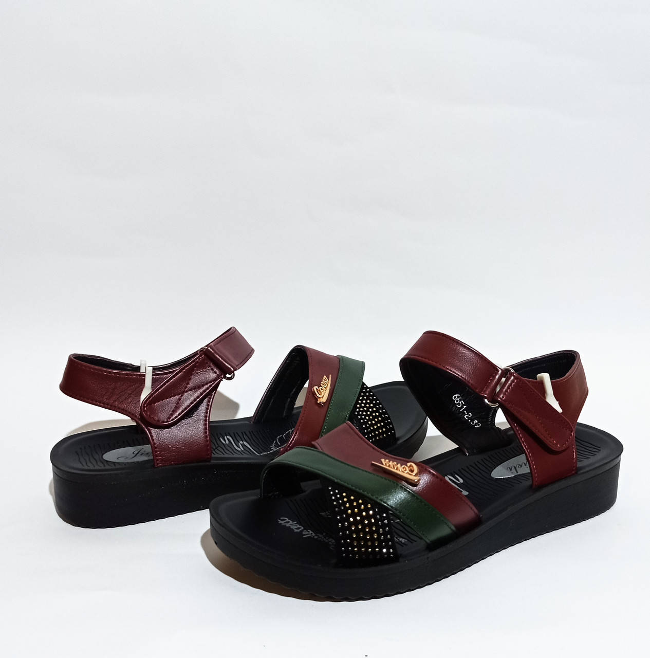 

Босоножки женские, сандали женские на низком ходу,на липучке в удобная практичная обувь на каждый день. 39