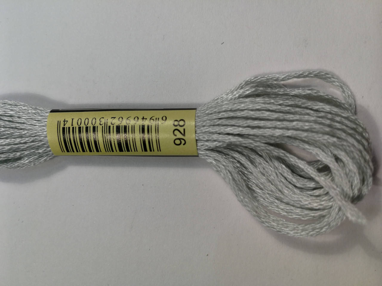 

Мулине СХС 928 серо-зеленый очень светлый