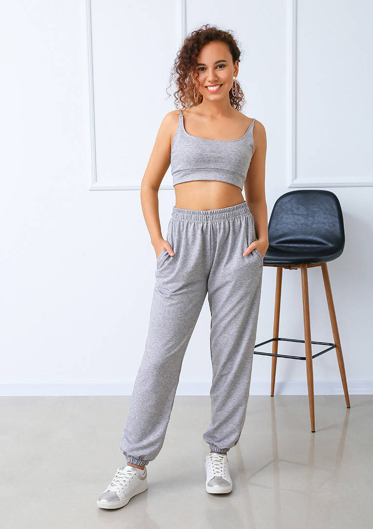 

Спортивный костюм с укороченным топом "Slim Body"| Распродажа модели Серый, 42-44