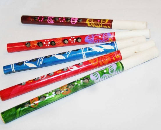 

Деревянная детская дудочка 30 см / Сопілка розписна