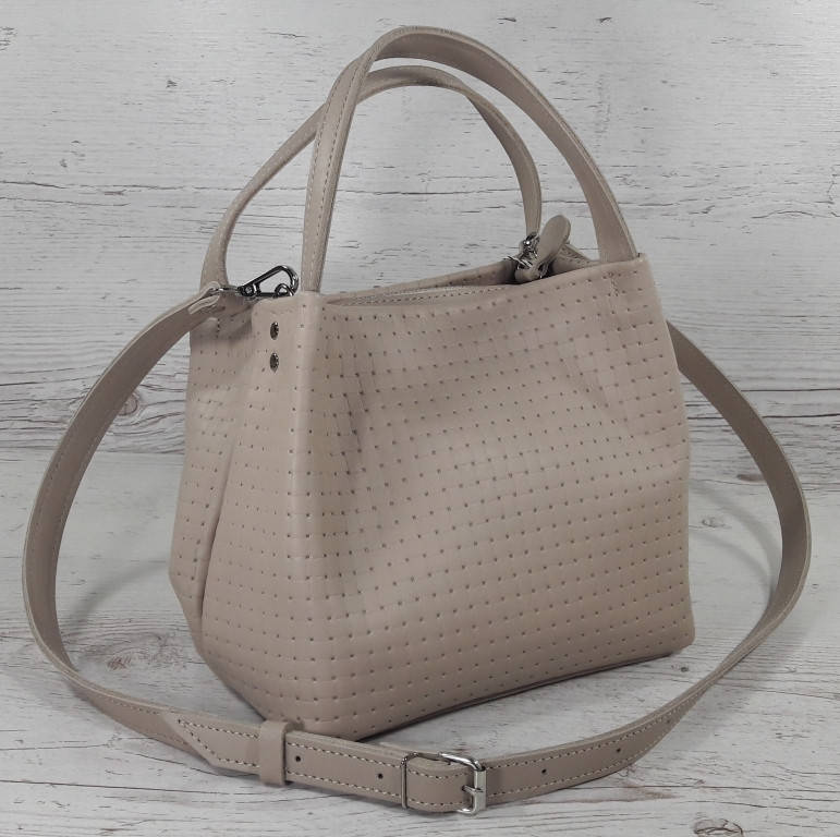 

524 Натуральная кожа, Сумка женская бежевая с тиснением 3D кожаная бежевая женская сумка мягкая светлый беж, Бежевый