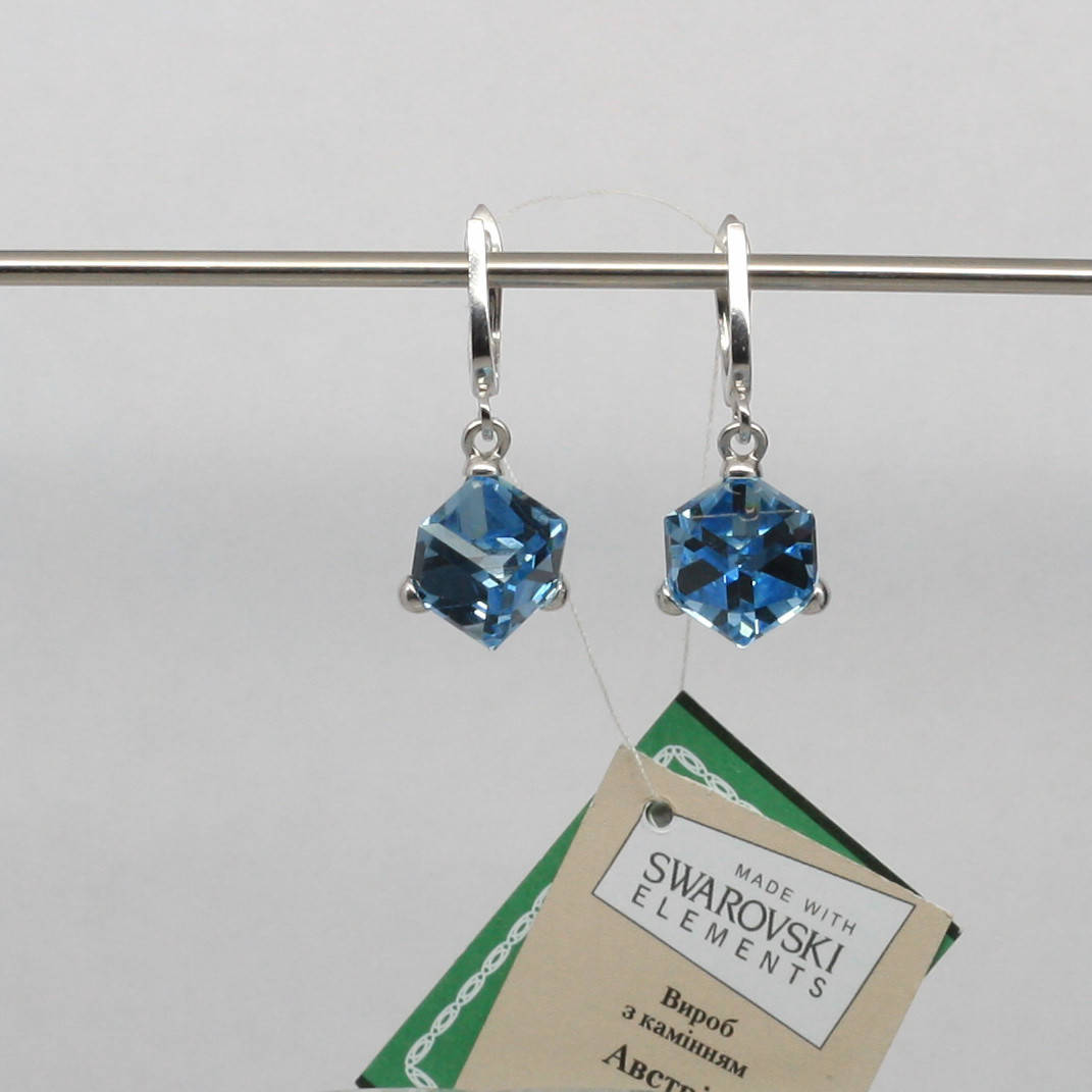 

Серьги серебряные "Swarovski Куб Д8 Аква"