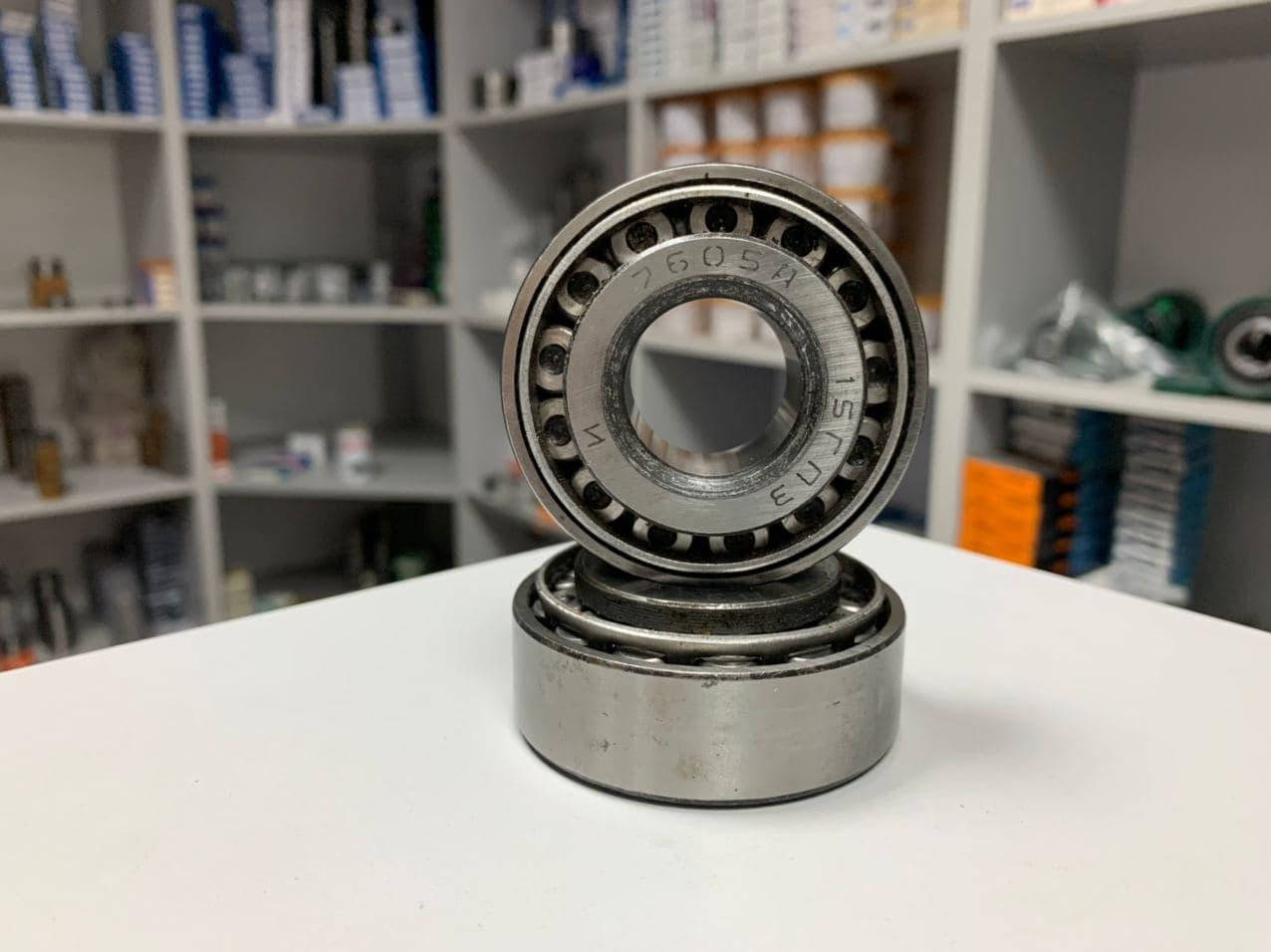 

Подшипник 32305 (7605) 15 ГПЗ (СССР), 25x62x25,25 мм, роликовый радиально-упорный конический