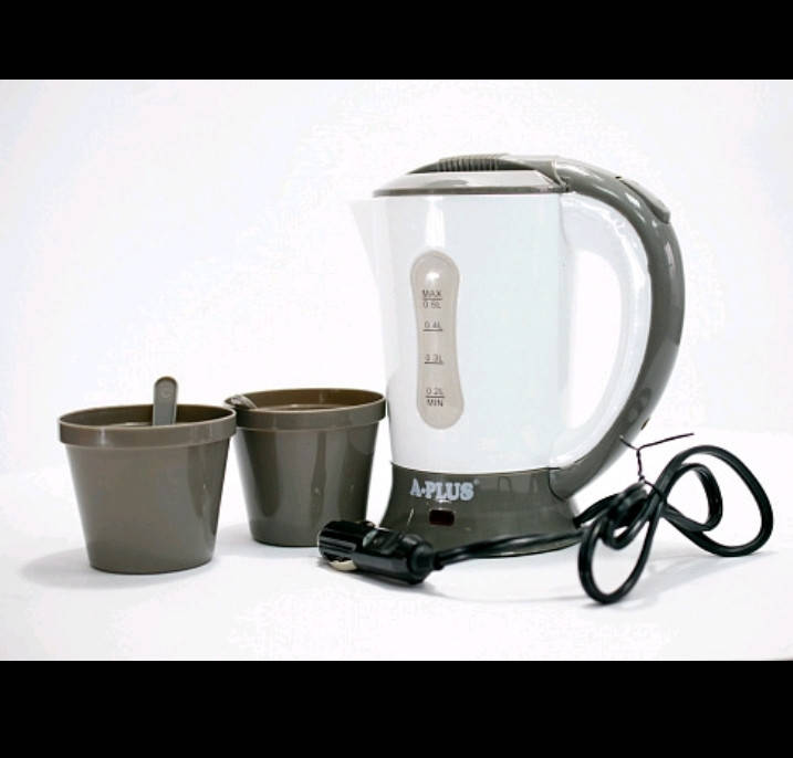 

Электрочайник портативный А-PLUS 0.5л с чашками