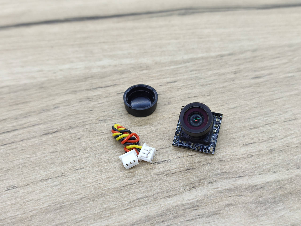 

FPV камера Caddx Ant lite 1200TVL