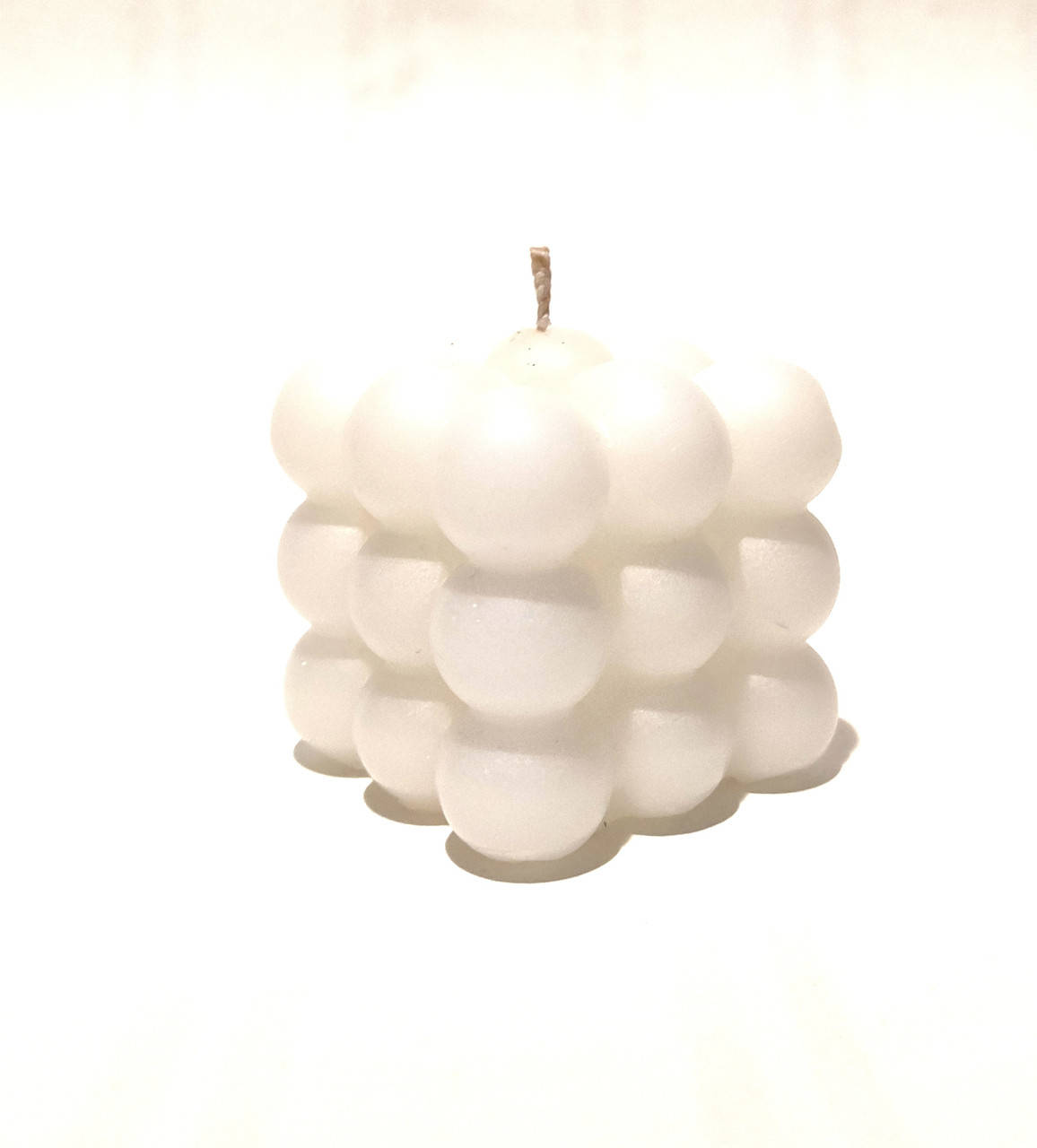 

Свеча в форме куба, белая свеча , хендмейд, ручная работа , свічка , біла свічка , якісні свічки, Белый