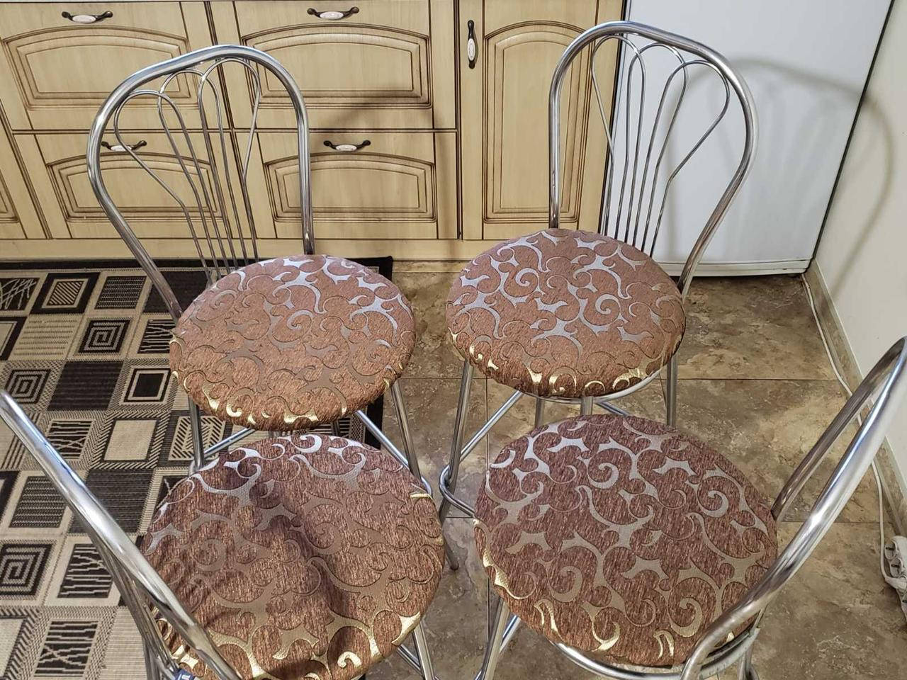 

Чехлы на круглые стулья