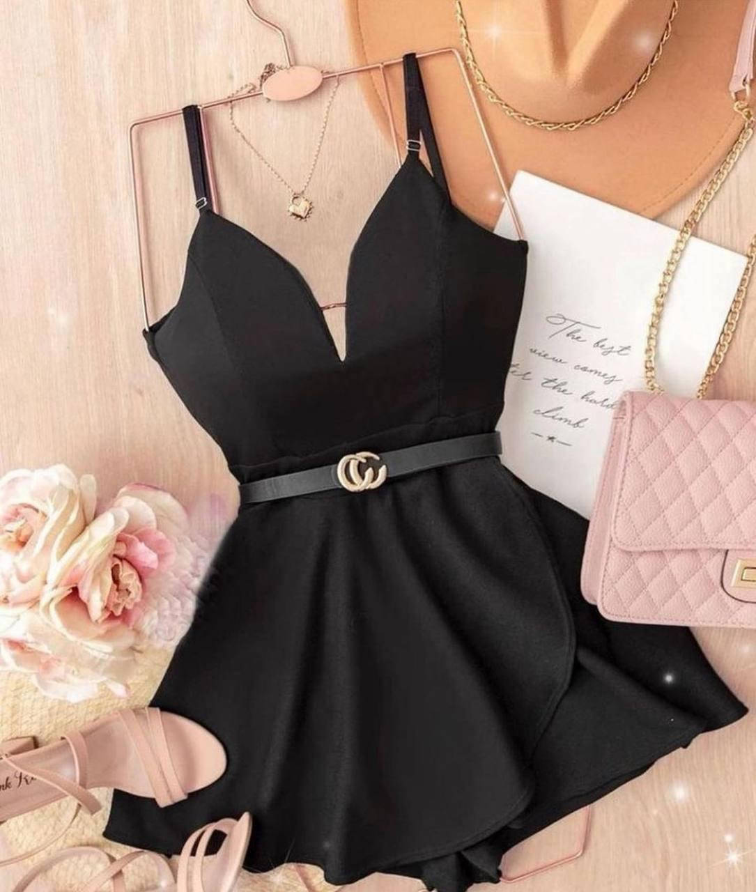 

Женский комбез. Ткань:Креп шифон. Размер 42-44, 44-46.