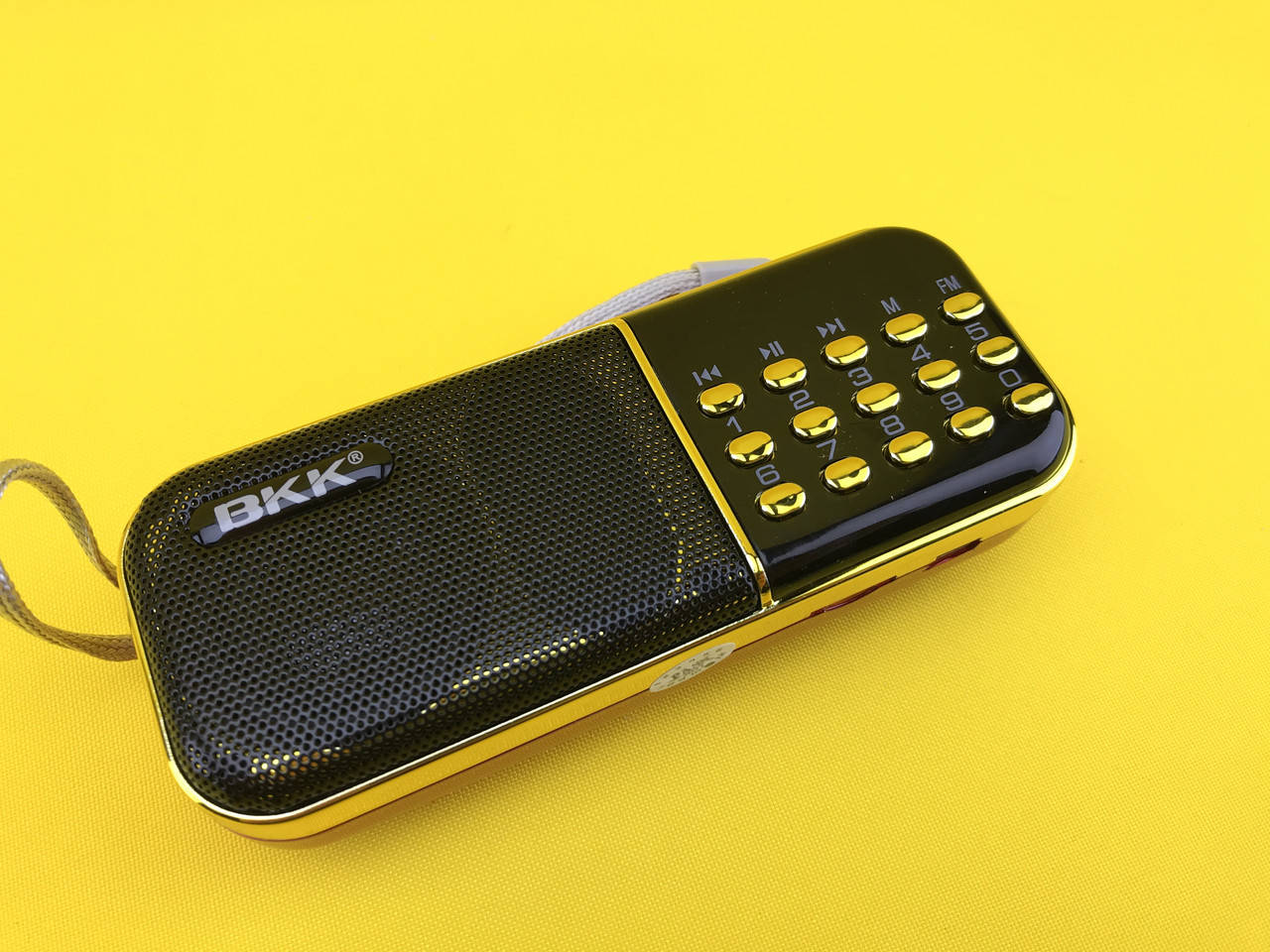 

Радиоприемник колонка BBK USB/MP3 B837