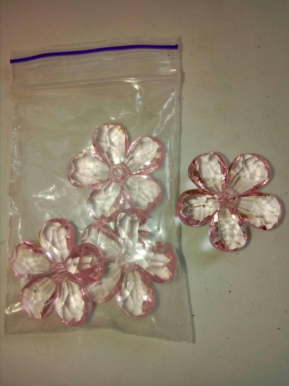 

Цветочек гранёный прозрачный 4шт розовый