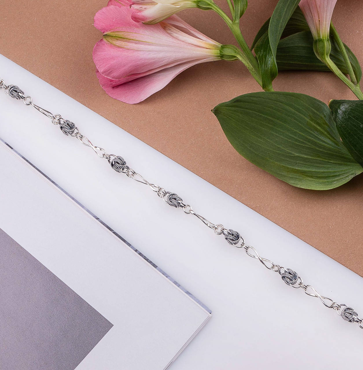 

Серебряная цепочка Орех с восьмеркой  см 17,25 грамм арт 115 ч